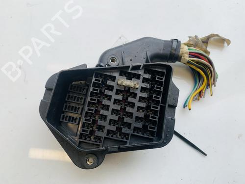 Used Fuse box Fuse box AUDI 100 C4 Avant (4A5) 2.5 TDI (115 hp) 32878788 32878788