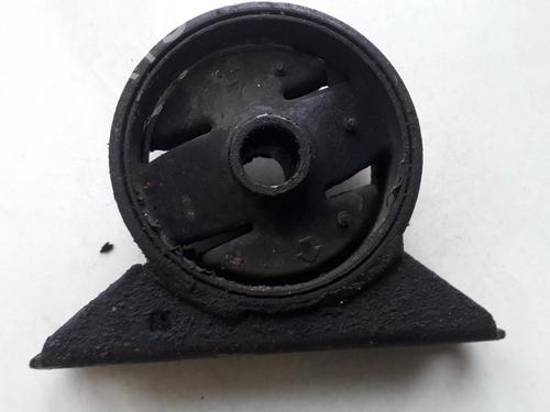 Used Engine mount Engine mount VOLVO V40 Estate (645) 1.9 TD (90 hp) 33513527 33513527