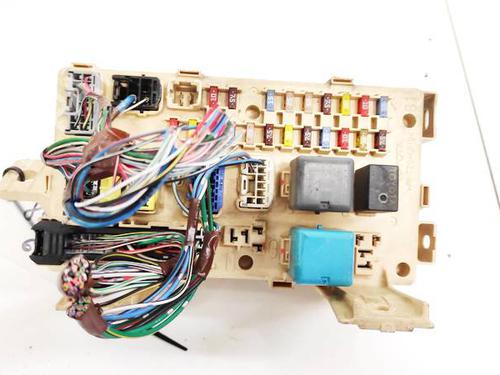 Used Fuse box Fuse box TOYOTA AVENSIS (_T25_) 2.0 D-4D (CDT250_, CDT250R) (116 hp) 32936601 32936601