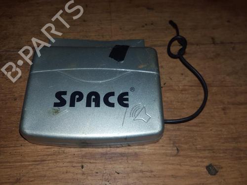 Used Electronic module Electronic module RENAULT ESPACE II (J/S63_) 2.2 (J/S637, J63G) (108 hp) 33531665 33531665