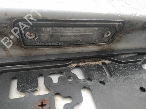 licence-plate-light-vw-golf-v-1k1-2003-2004-2005-2006-2007-2008-2009-2010-35367806 main image