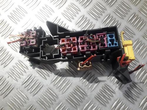 Used Fuse box Fuse box AUDI A8 D3 (4E2, 4E8) 4.0 TDI quattro (275 hp) 33504027 33504027