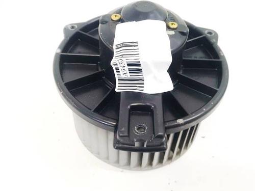 Used Heater blower motor Heater blower motor TOYOTA YARIS (_P1_) 1.4 D-4D (NLP10_, NLP10R) (75 hp) 35123618 35123618