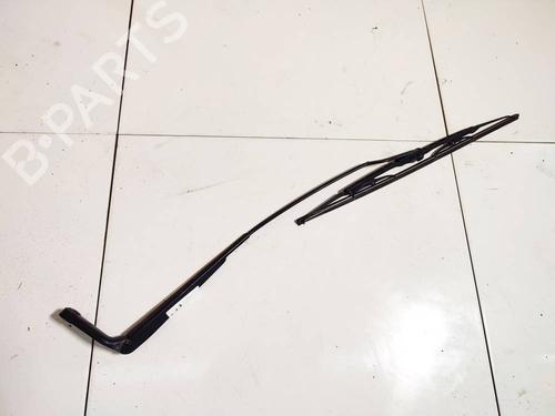 Used Front windshield wiper arm Front windshield wiper arm 32580120 32580120