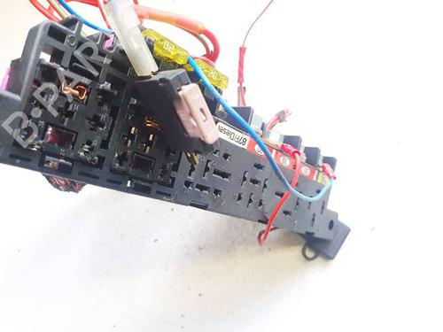 Fuse box VW PASSAT B5.5 (3B3) 1.9 TDI | BP32598482E1