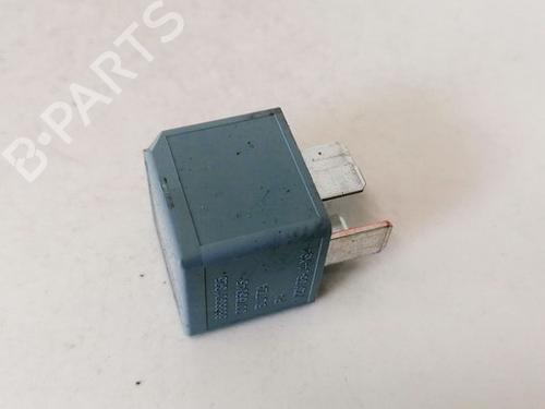 other-volvo-v40-hatchback-525-2012-2013-2014-2015-2016-2017-2018-2019-33069275 main image