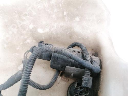 washer-pump-vw-phaeton-3d1-3d2-3d3-3d4-3d6-3d7-3d8-3d9-2002-2003-2004-2005-2006-2007-2008-2009-2010-2011-2012-2013-2014-2015-2016-35526119 main image