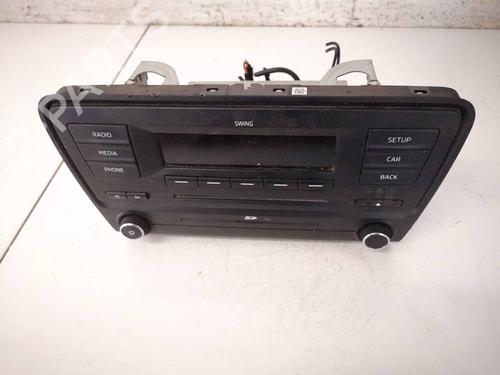Used Radio Radio SKODA OCTAVIA III (5E3, NL3, NR3) 1.6 TDI (105 hp) 34749401 34749401