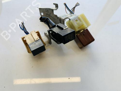 Used Electronic sensor Electronic sensor TOYOTA AVENSIS VERSO (_M2_) 2.0 D (CLM20_, CLM20R) (116 hp) 32877882 32877882