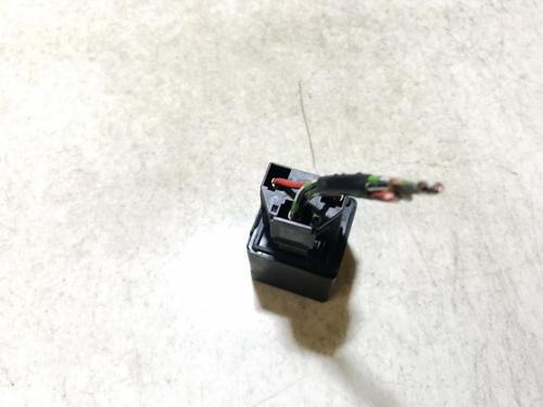 Electronic sensor AUDI 80 B4 Saloon (8C2) 2.0 E | BP33530626M84 - Image 2