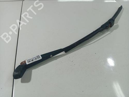Used Front windshield wiper arm Front windshield wiper arm 39456540 39456540