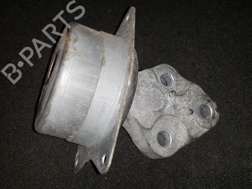 Used Engine mount Engine mount OPEL VECTRA C (Z02) 1.9 CDTI (F69) (150 hp) 33479901 33479901
