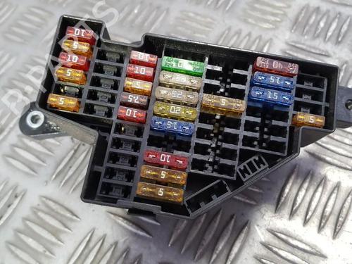 fuse-box-vw-golf-v-1k1-2003-2004-2005-2006-2007-2008-2009-2010-33495709 main image