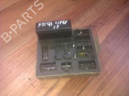 fuse-box-ford-focus-i-daw-dbw-1998-1999-2000-2001-2002-2003-2004-2005-2006-2007-2008-2009-33508644 main image