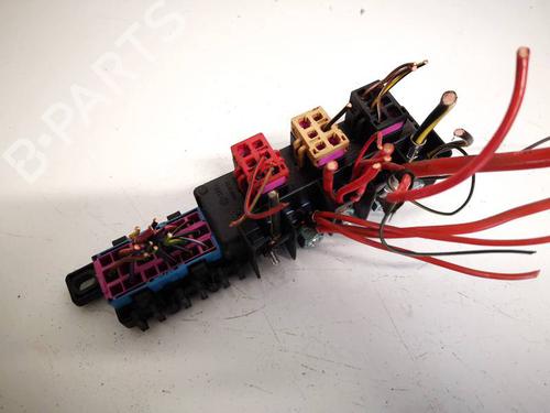 Fuse box AUDI A4 B5 (8D2) 1.9 TDI | BP32590213E1