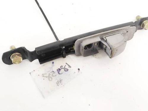 sttte-nissan-primera-hatchback-p12-2002-32941801 main image