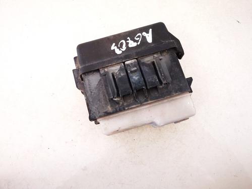 Used Fuse box Fuse box TOYOTA COROLLA Saloon (_E12_) 1.6 VVT-i (ZZE121_, ZZE121R) (110 hp) 33080832 33080832