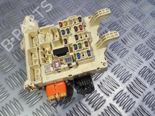 Used Fuse box Fuse box TOYOTA COROLLA Estate (_E11_) 1.4 16V (ZZE111_, ZZE111R) (97 hp) 33493977 33493977