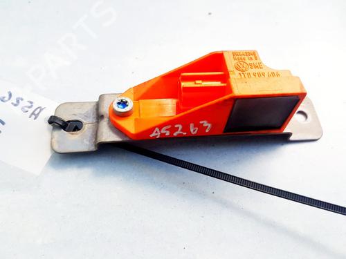 Used Electronic module Electronic module VW TOURAN (1T1, 1T2) 2.0 TDI 16V (140 hp) 33108173 33108173