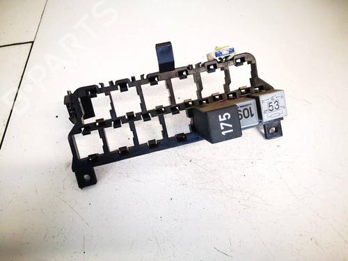 Used Fuse box VW GOLF IV (1J1) 1.9 TDI (110 hp) 32570950
