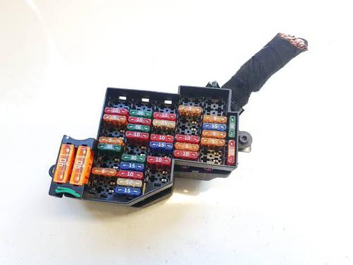 Used Fuse box Fuse box VW TOUAREG (7LA, 7L6, 7L7) 3.0 V6 TDI (225 hp) 35830034 35830034