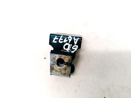 hingedoor-check-strap-audi-a4-b5-8d2-1994-1995-1996-1997-1998-1999-2000-2001-33069379 main image