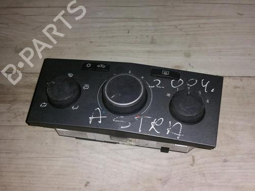 Used Climate control Climate control OPEL ASTRA H (A04) 1.2 (L48) (80 hp) 35650638 35650638