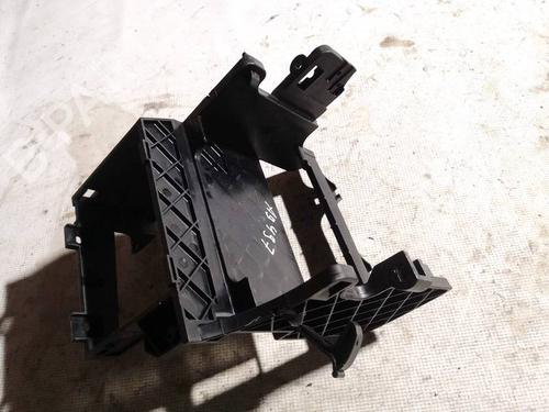 Used Fuse box Fuse box VW GOLF PLUS V (5M1, 521) 1.6 FSI (115 hp) 32955403 32955403