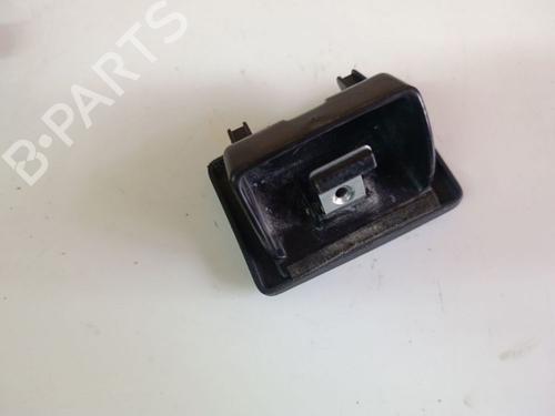 Cinzeiro Cinzeiro TOYOTA AVENSIS (_T25_) 2.2 D-4D (ADT251_, ADT251R) (150 hp) 36455459 36455459