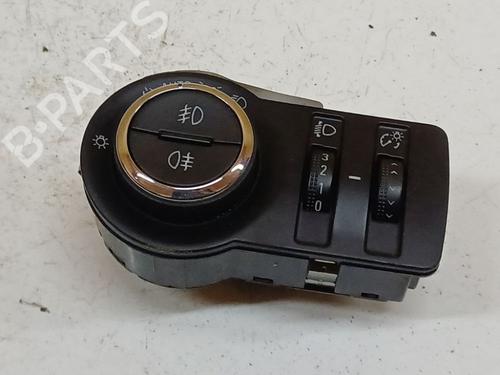 Used Switch Switch CHEVROLET CRUZE Hatchback (J305) 2.0 CDI (163 hp) 40029318 40029318