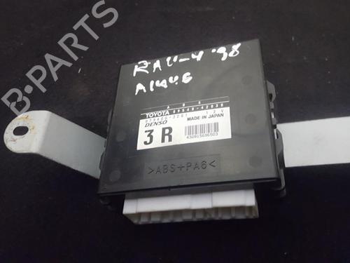 Used Electronic module Electronic module TOYOTA RAV 4 I (_A1_) 2.0 4WD (SXA10, SXA11) (128 hp) 33479410 33479410