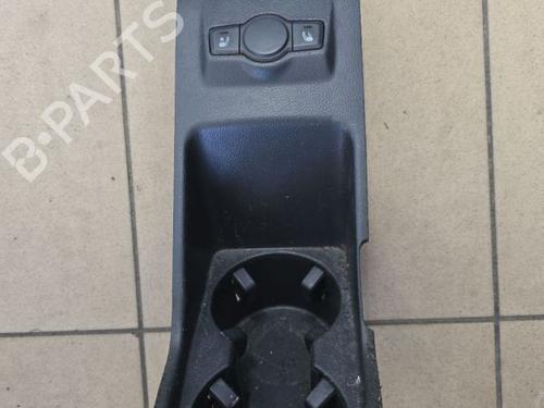 Kopholder/Genstandsholder Kopholder/Genstandsholder CHEVROLET CAPTIVA (C100, C140) 2.0 D 4WD (150 hp) 34978398 34978398
