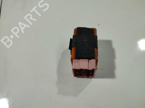 electronic-sensor-volvo-v70-i-875-876-1995-1996-1997-1998-1999-2000-32553626 main image