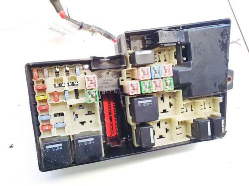 Used Fuse box Fuse box VOLVO S40 II (544) 2.0 D (136 hp) 32958644 32958644