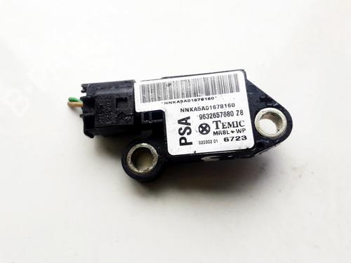 Used Electronic module Electronic module PEUGEOT 607 (9D, 9U) 2.2 HDi (133 hp) 33523231 33523231