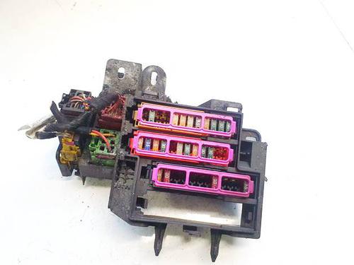 Used Fuse box Fuse box PORSCHE PANAMERA Sport Turismo (971) 2.9 4 E-Hybrid (97CBE1) (462 hp) 40242468 40242468