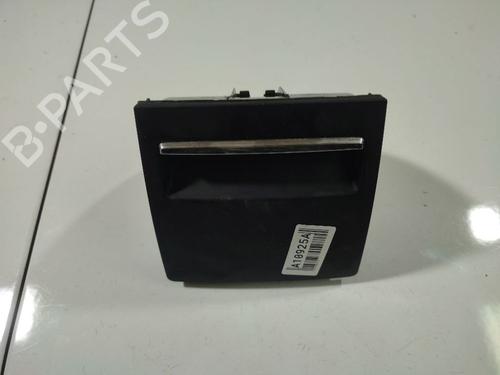 Used Glove box Glove box 38576261 38576261