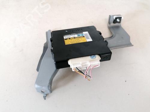 Used Electronic module Electronic module TOYOTA URBAN CRUISER (_P1_) 1.4 D-4D (NLP110_, NLP110R) (90 hp) 33096802 33096802