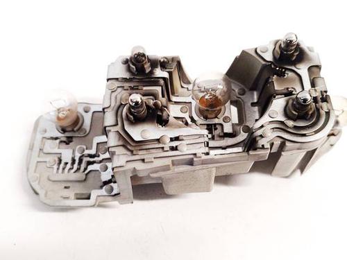 Lampeholder Lampeholder TOYOTA COROLLA Verso (ZER_, ZZE12_, R1_) 2.2 D-4D (AUR10_, AUR10R) (136 hp) 34773597 34773597