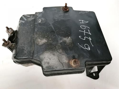 Used Fuse box Fuse box FORD MONDEO III (B5Y) 2.0 16V TDDi / TDCi (115 hp) 33087049 33087049