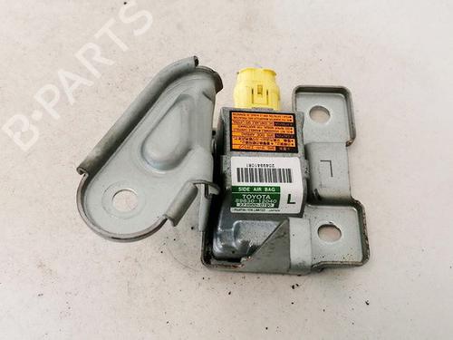 Used Electronic module Electronic module TOYOTA COROLLA Liftback (_E11_) 1.6 (ZZE112_, ZZE112R) (110 hp) 33070861 33070861