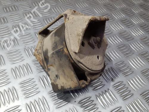 Used Engine mount Engine mount VW PASSAT B3/B4 Variant (3A5, 35I) 1.9 TD (75 hp) 33498066 33498066