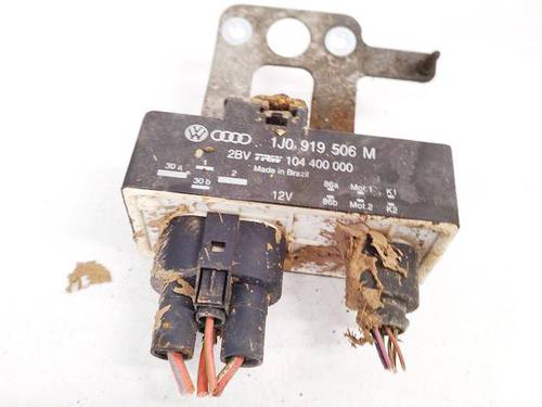 Used Electronic module Electronic module SEAT IBIZA III (6L1) 1.4 16V (86 hp) 38629910 38629910