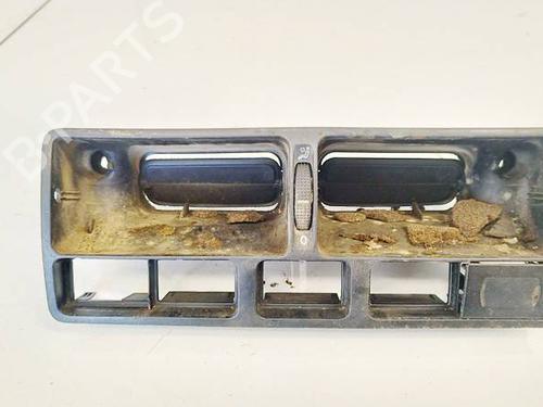 Luftventilen Luftventilen VW GOLF IV (1J1) 1.6 (100 hp) 34256369 34256369