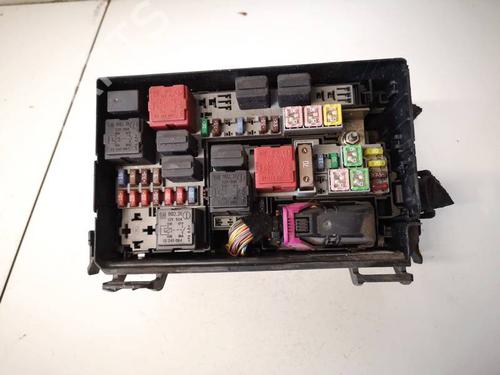 Used Fuse box Fuse box OPEL CORSA D (S07) 1.2 (L08, L68) (80 hp) 32952020 32952020