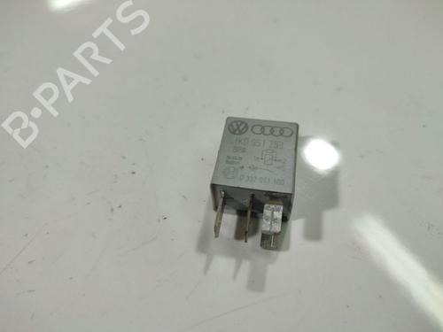 Used Electronic sensor Electronic sensor TOYOTA AVENSIS VERSO (_M2_) 2.0 D (CLM20_, CLM20R) (116 hp) 32540948 32540948