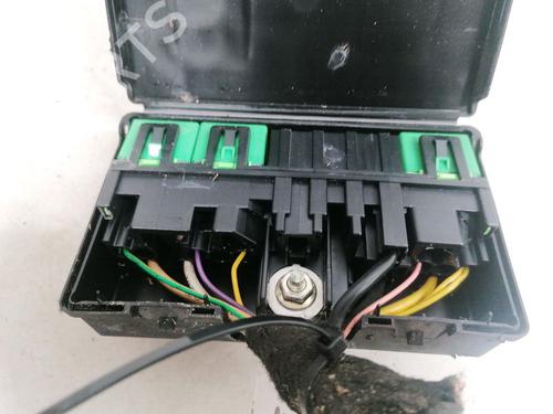Fuse box CITROËN C4 I (LC_) 1.6 HDi | BP33082554E1 - Image 3