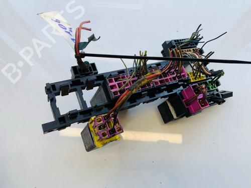 Fuse box AUDI 80 B4 Saloon (8C2) 1.9 TDI | BP32877901E1 - Image 3