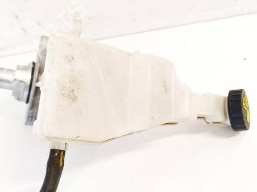 Used Brake fluid reservoir Brake fluid reservoir 34739615 34739615