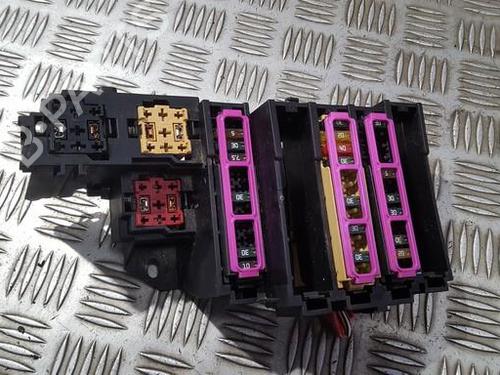 fuse-box-audi-a4-b8-8k2-2007-2008-2009-2010-2011-2012-2013-2014-2015-2016-2017-33501320 main image
